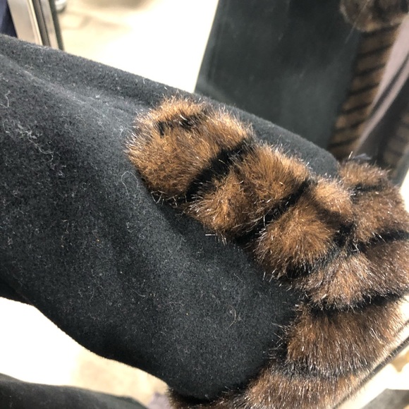 Marvin Richards 100% Wool Women's Black Fur Trim Old Rich Long Coat - Picture 14 of 14